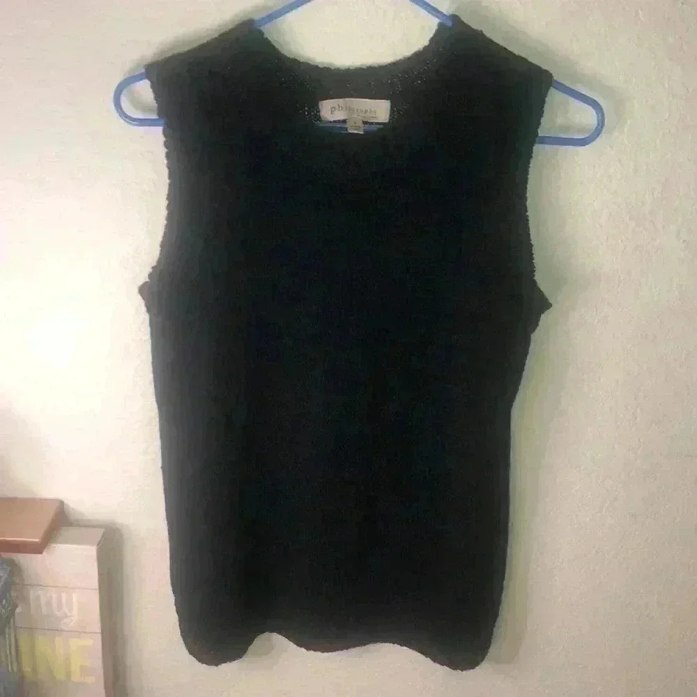 Philosophy black sleeveless light weight sweater sz S